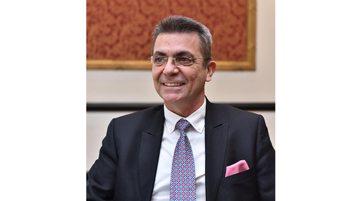 Dr. Ayhan Cingi Dr. Ayhan Cingi